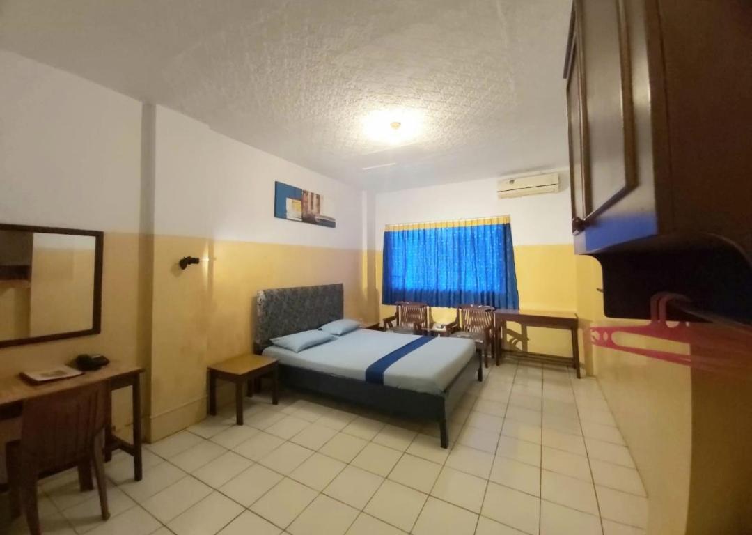 Sentosa Hotel & Restaurant - Tersertifikasi Chse Dari Kementerian Pariwisata Dan Ekonomi Kreatif Bekasi Exterior foto